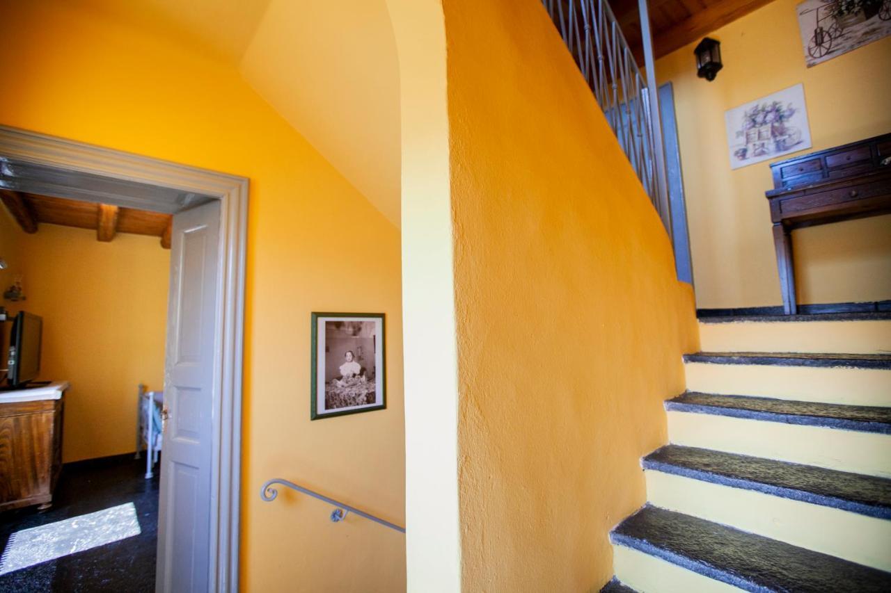 דירות Carate Urio Casa Di Momo מראה חיצוני תמונה